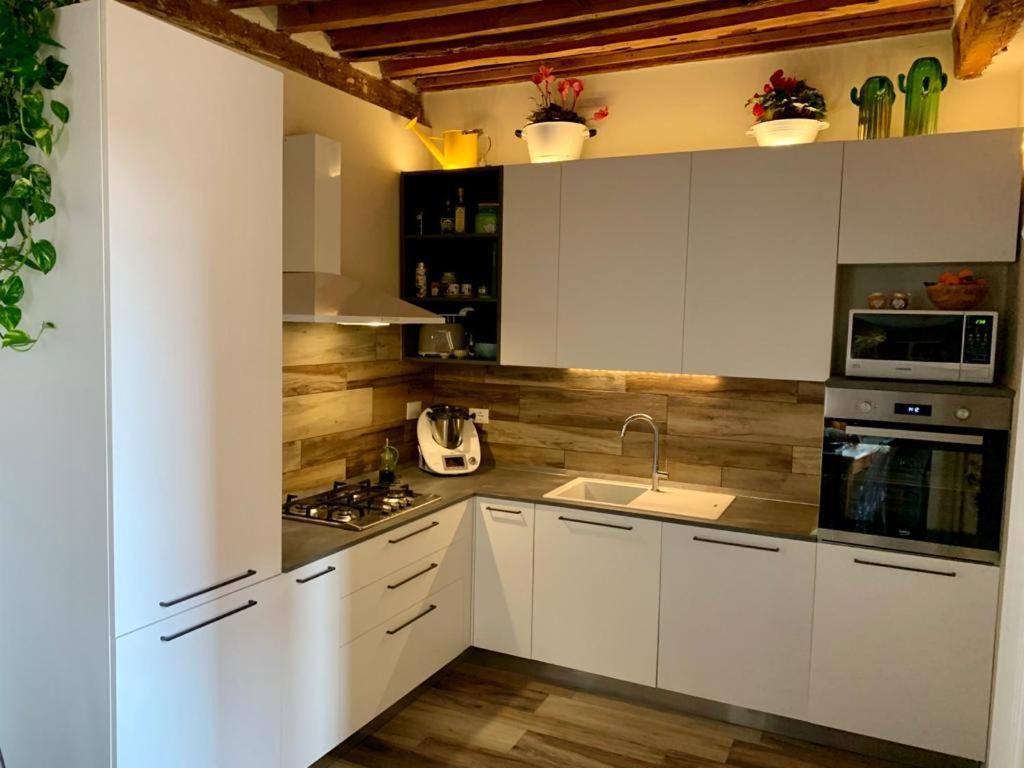 Casina Il Nido Di Lucca Apartment ภายนอก รูปภาพ